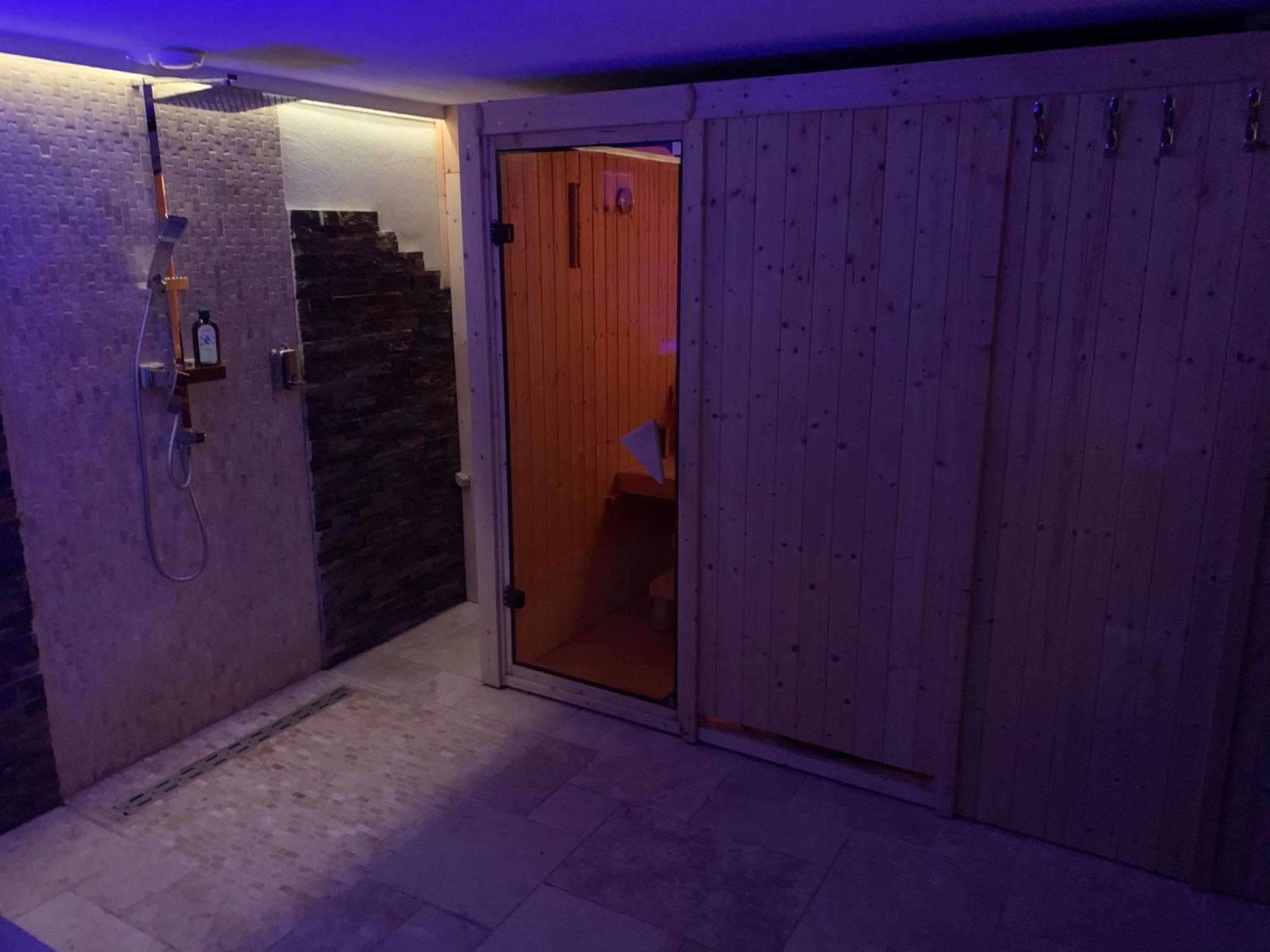 Apartman Vsetin Rokytnice Exteriör bild